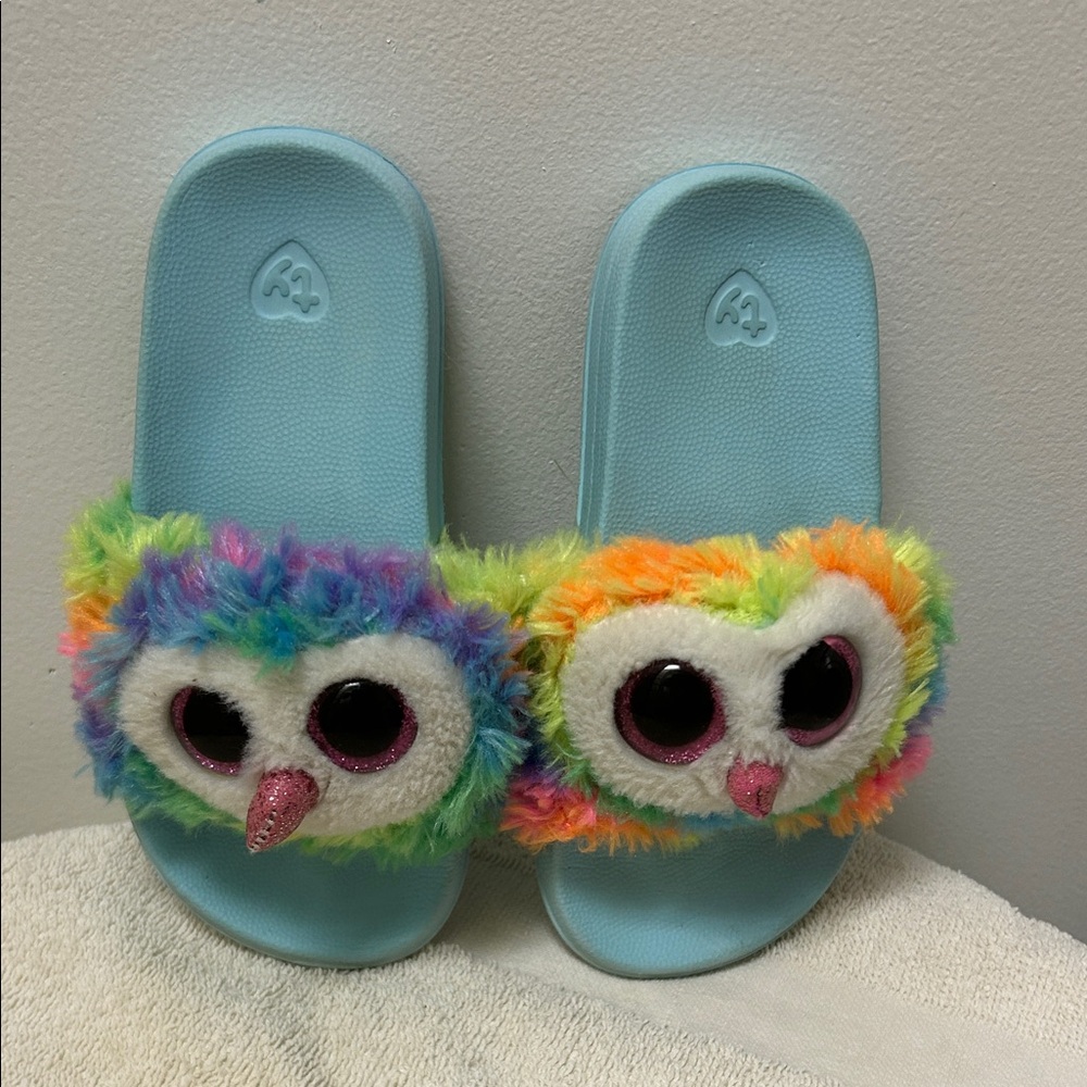 Ty Owl Owen plush colorful rainbow Kids slipOn plush Slide Sandals size 11-13